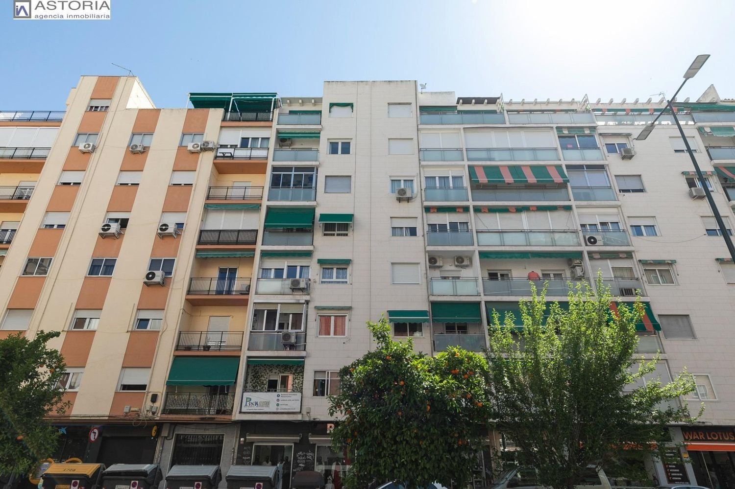 5 bedrooms Apartment in Granada, Spain No. 170824