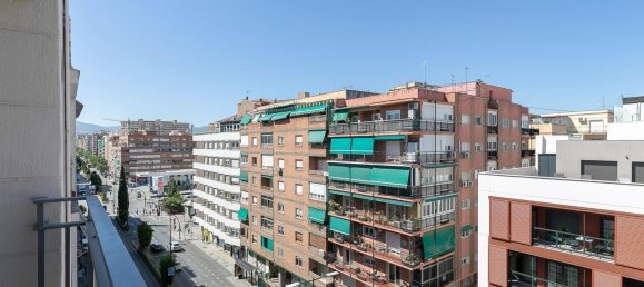 5 bedrooms Apartment in Granada, Spain No. 170824 8