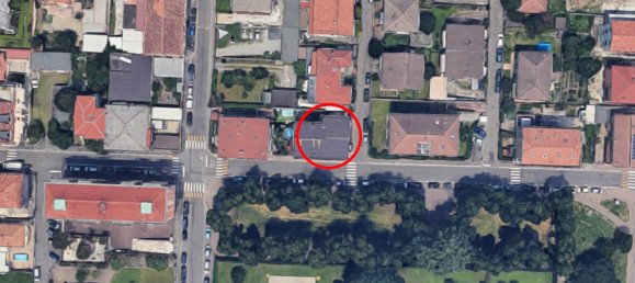 Коммерческая недвижимость с 1 комнатой в Пьольтелло, Италия № 71100 11