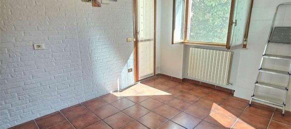 5 rooms Apartment in Pesaro, Italy No. 1820 10