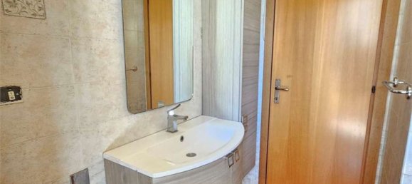 5 rooms Apartment in Pesaro, Italy No. 1820 13