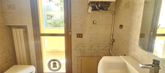 5 rooms Apartment in Pesaro, Italy No. 1820 17