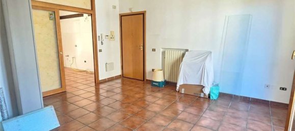 5 rooms Apartment in Pesaro, Italy No. 1820 8