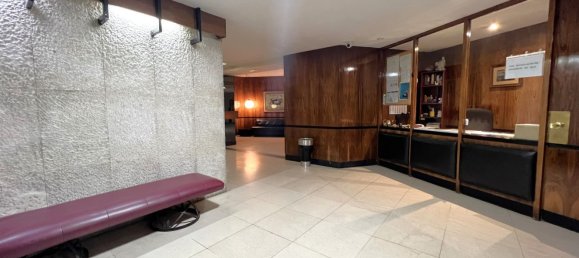 4 bedrooms Apartment in Madrid, Spain No. 173795 2