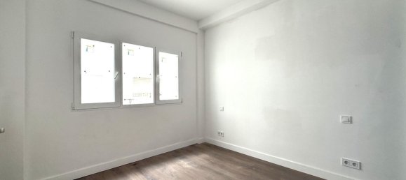 4 bedrooms Apartment in Madrid, Spain No. 173795 21