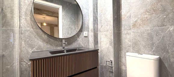 4 bedrooms Apartment in Madrid, Spain No. 173795 14