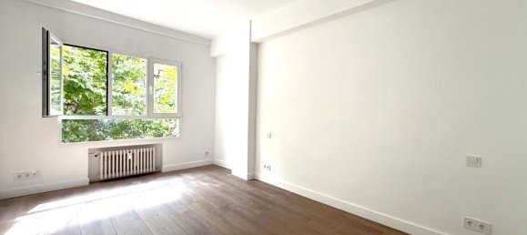 4 bedrooms Apartment in Madrid, Spain No. 173795 19