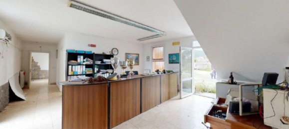 1041m² Warehouse in San Giuliano Terme, Italy No. 372696 3