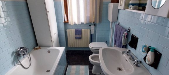 3 Schlafzimmer Haus in Endine Gaiano, Italy, Nr. 327951 41