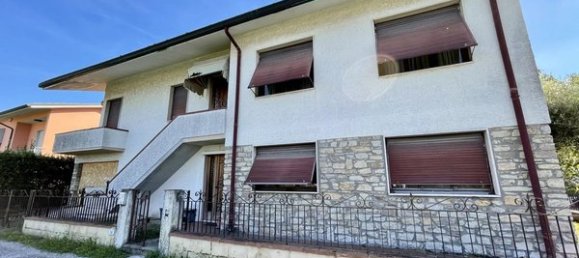 Villa de 9 habitaciónes en Lucca, Italy No. 13875 24