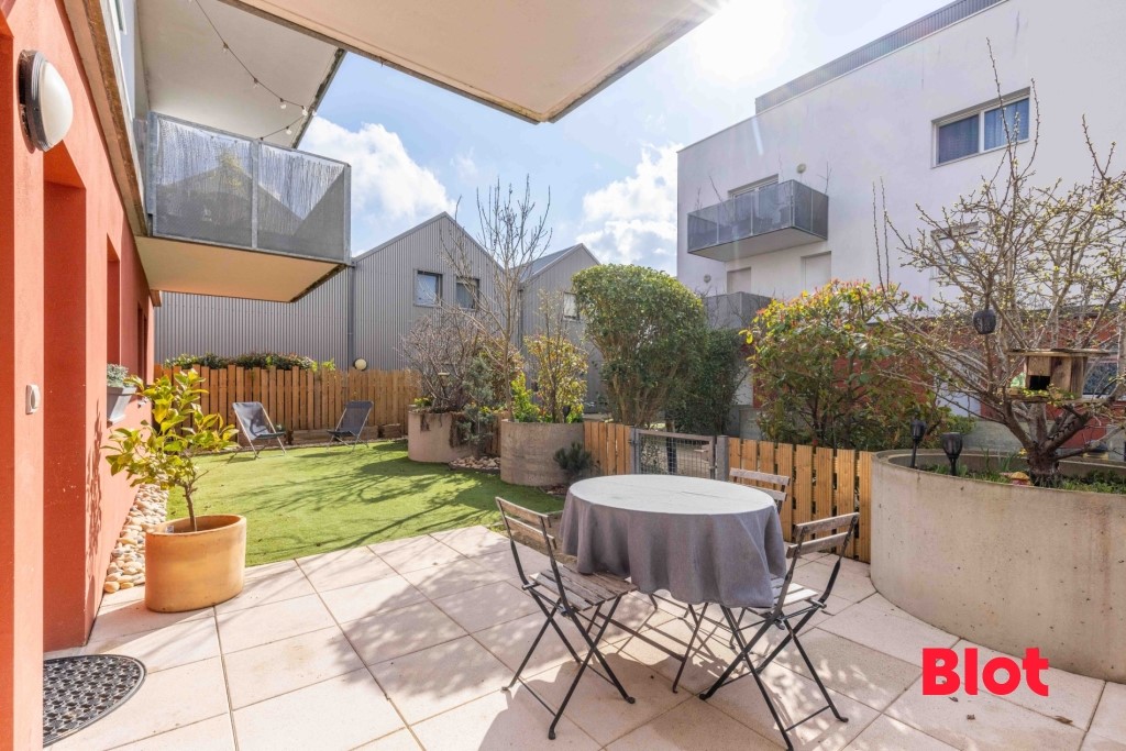 3 chambres Appartement à Rennes, France No. 198319