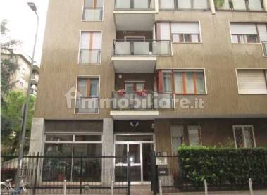 Офис с 3 комнатами в Милан, Италия № 327548