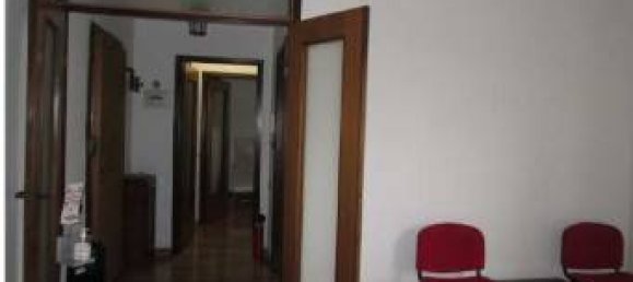 Oficina de 3 habitaciónes en Milan, Italy No. 327548 6