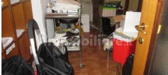 Oficina de 3 habitaciónes en Milan, Italy No. 327548 9