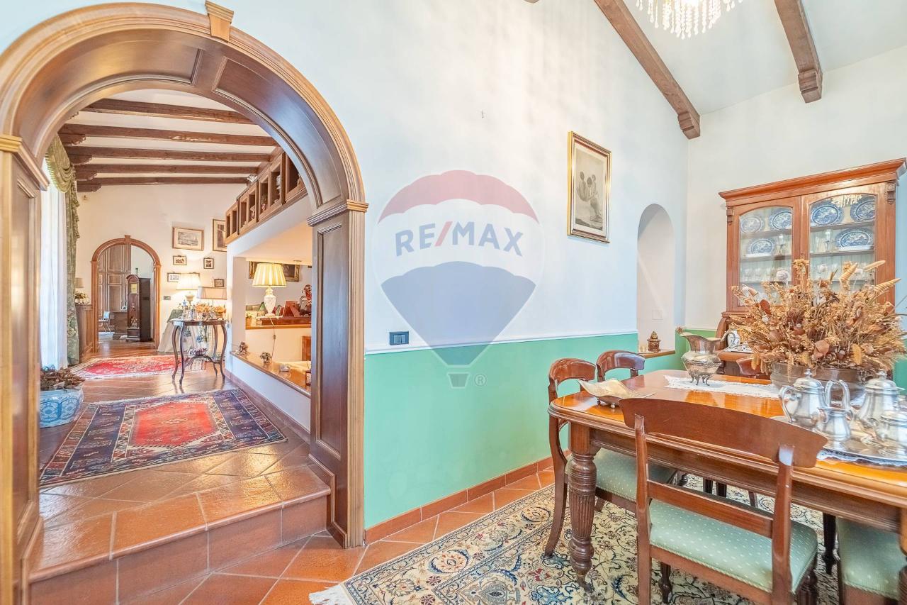 Villa de 8 habitaciónes en Rome, Italy No. 41212