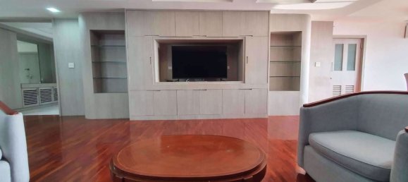 3 bedrooms Condo in Khlong Toei, Thailand No. 4543 3