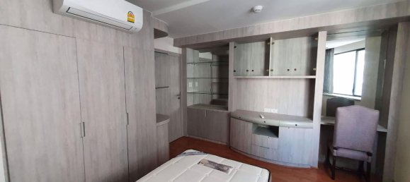 3 bedrooms Condo in Khlong Toei, Thailand No. 4543 9