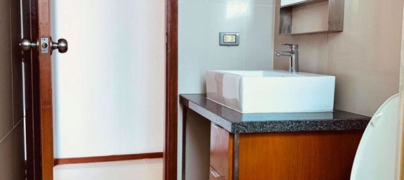 Кондоминиум  с 1 спальней в Кхлонг Сан, Таиланд № 9353 9