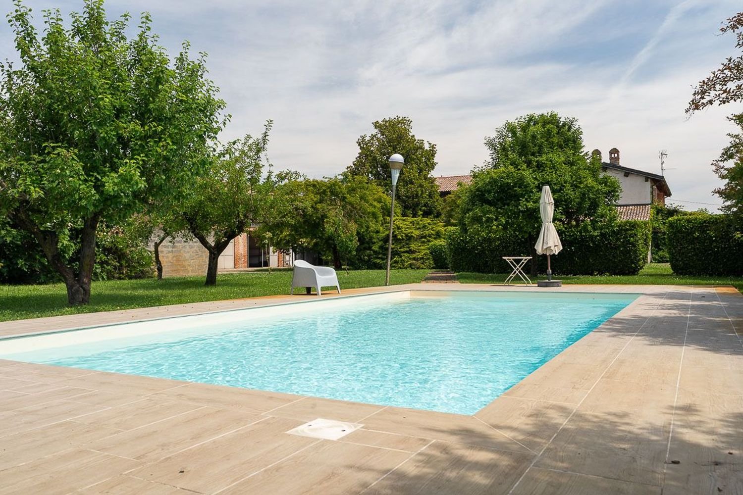 13 bedrooms House in Casei Gerola, Italy No. 364827