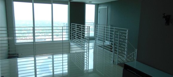 1 chambre propriété commerciale à louer à Miami, Miami-Dade, Florida, USA № 614611 5