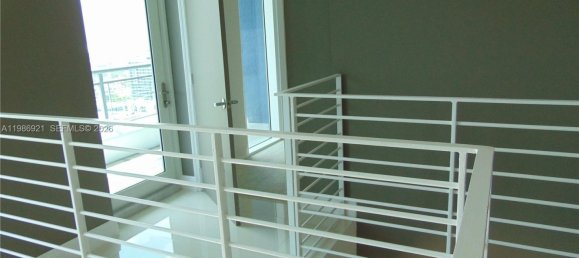 1 chambre propriété commerciale à louer à Miami, Miami-Dade, Florida, USA № 614611 16