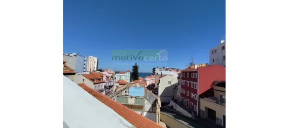2 bedrooms Apartment in Lisbon, Portugal No. 163028 8