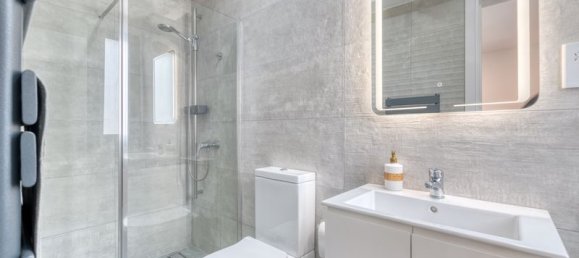 5 bedrooms Villa in Livadia, Cyprus No. 9446 21