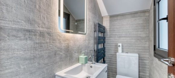 5 bedrooms Villa in Livadia, Cyprus No. 9446 29