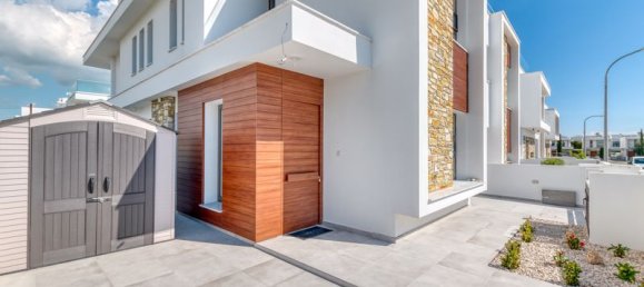 5 bedrooms Villa in Livadia, Cyprus No. 9446 2