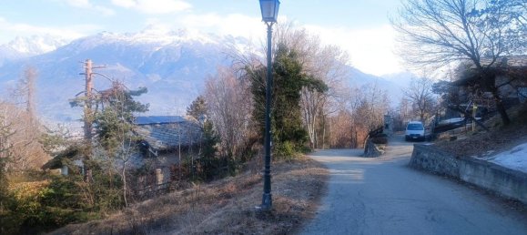 Земельный участок 1270м² в Грессан, Италия № 83673 4