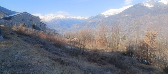 Земельный участок 1270м² в Грессан, Италия № 83673 6