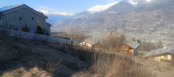 Земельный участок 1270м² в Грессан, Италия № 83673 3