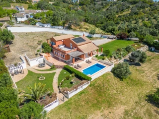 4 bedrooms Villa in Sao Bras de Alportel, Portugal No. 118095
