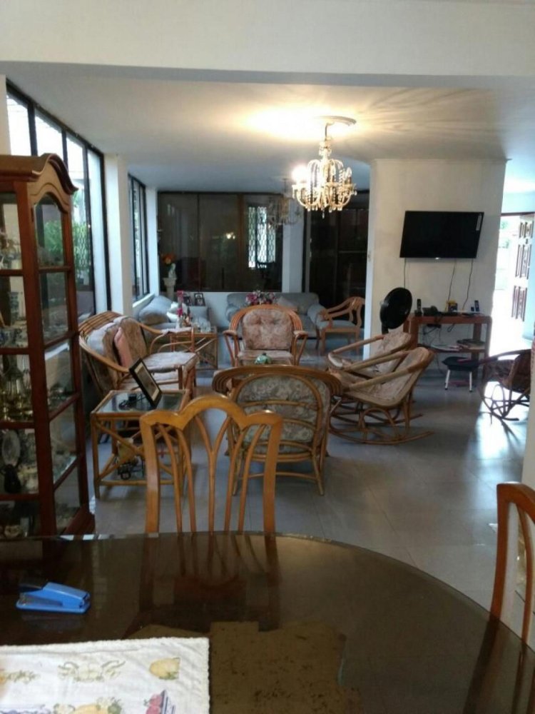 6 bedrooms House in Atlantico, Colombia No. 9302