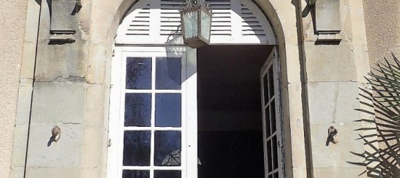 13 bedrooms House in Carcassonne, France No. 38017 2