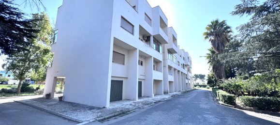 Apartamento de 3 dormitorios en Campi Salentina, Italy No. 329130 3