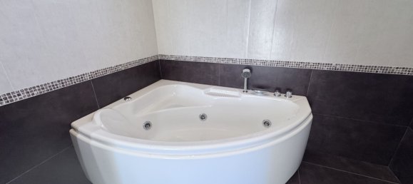 Apartamento de 3 dormitorios en Campi Salentina, Italy No. 329130 25