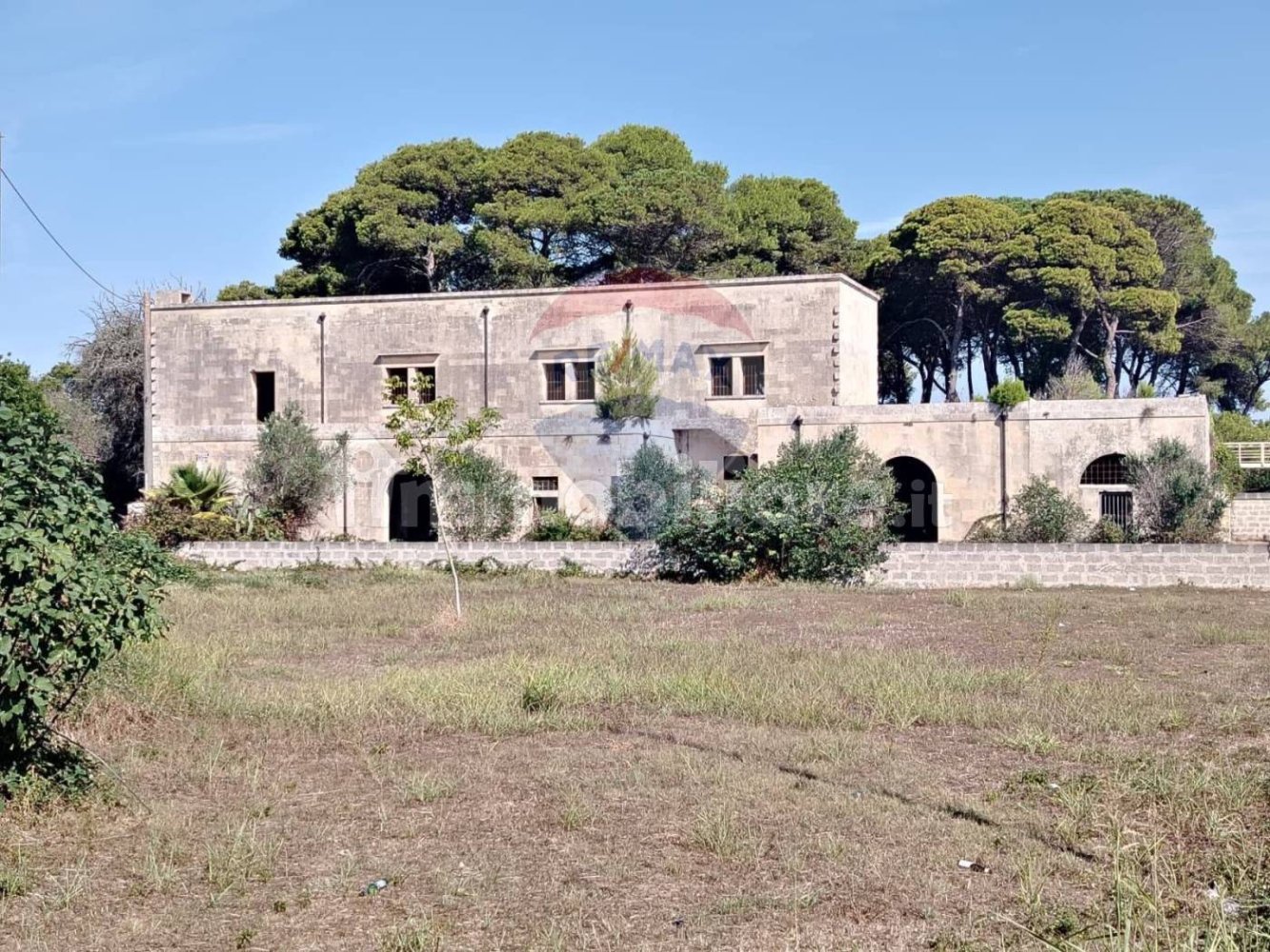 Дом с 5 комнатами в Muro Leccese, Италия № 319310