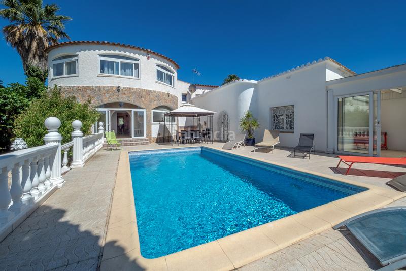 5 bedrooms House in Empuriabrava, Spain No. 162743