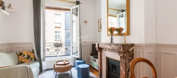 1 bedroom Apartment in Paris, France No. 329847 3