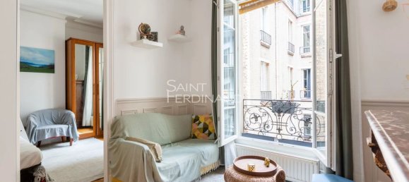 1 bedroom Apartment in Paris, France No. 329847 2