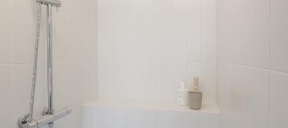 Apartamento de 4 dormitorios en Castellar del Vallès, Spain No. 171341 3