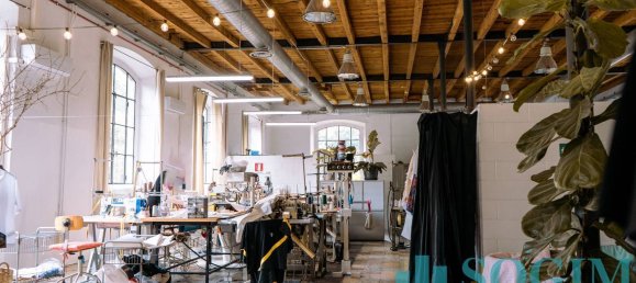 Entrepôt à Verano Brianza, Italy 3500m² No. 84890 8