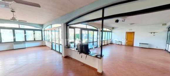 Imóvel comercial em Lucca, Italy 240 m² N.º 320885 4