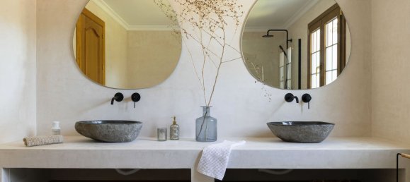 5 bedrooms Villa in Estepona, Spain No. 134851 28