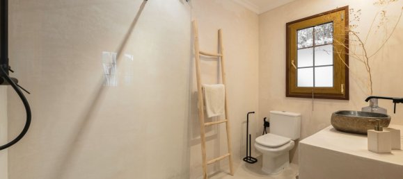 5 bedrooms Villa in Estepona, Spain No. 134851 34