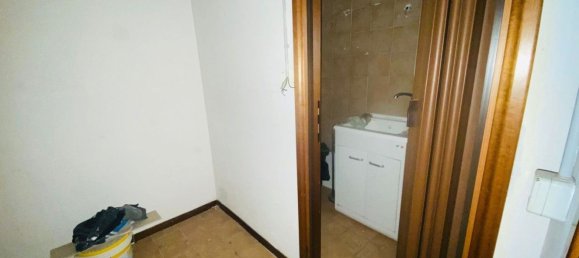 78m² Office in Rome, Italy No. 155757 11