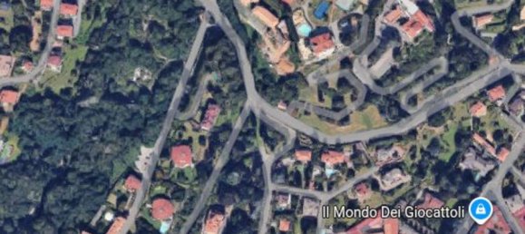 5 rooms Apartment in Biella, Italy No. 208105 4