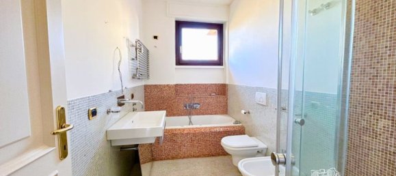 4غرفة شقة في Besana in Brianza, Italy رقم 237958 12