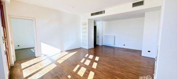 4غرفة شقة في Besana in Brianza, Italy رقم 237958 18